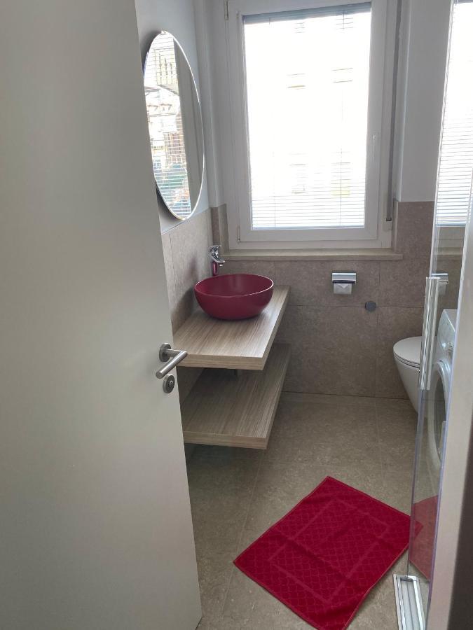 Del Conte A Merano, Con Piscina E Posto Auto, Leggere Attentamente Le Info O Chiamare Direttamente L'host! Appartamento